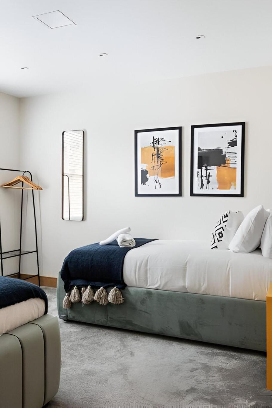 Апартаменты Vibrant Urban Escape, Family Friendly - Sleeps 8! *